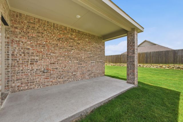 948 High Noon Drive, Fort Worth, TX 76052