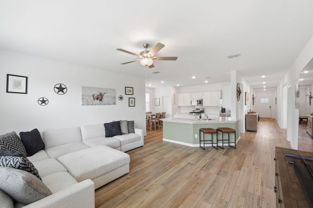 948 High Noon Drive, Fort Worth, TX 76052