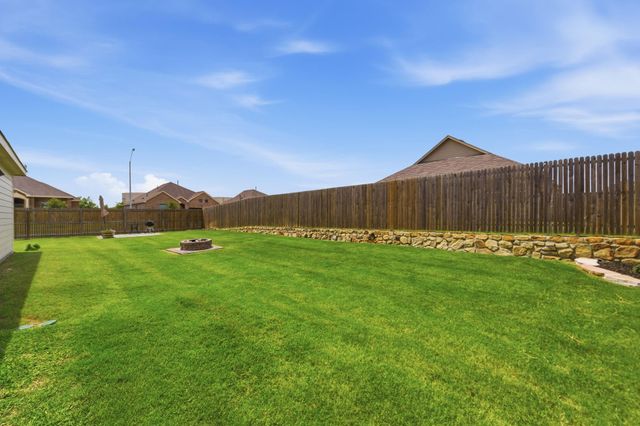 948 High Noon Drive, Fort Worth, TX 76052