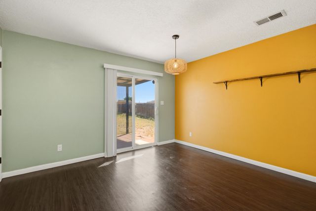 23 Tome Vista Drive, Los Lunas, NM 87031