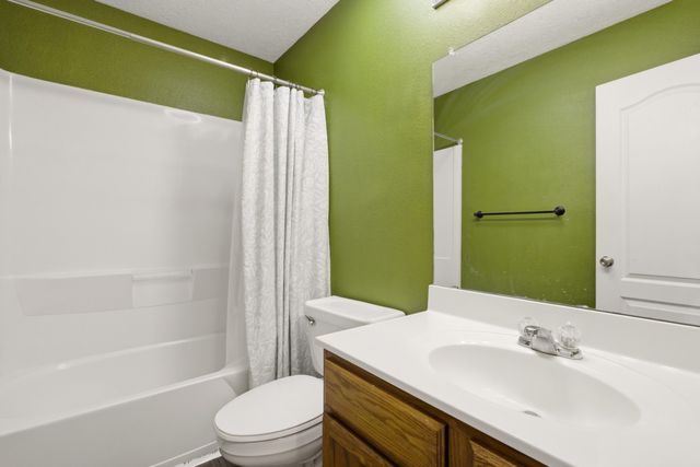 23 Tome Vista Drive, Los Lunas, NM 87031