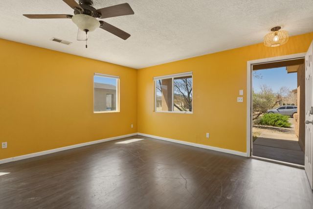 23 Tome Vista Drive, Los Lunas, NM 87031