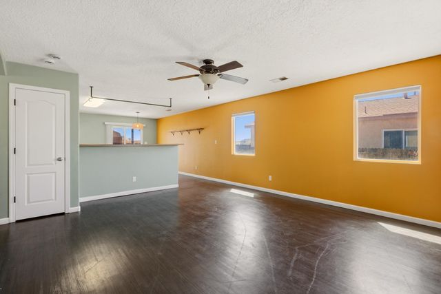 23 Tome Vista Drive, Los Lunas, NM 87031