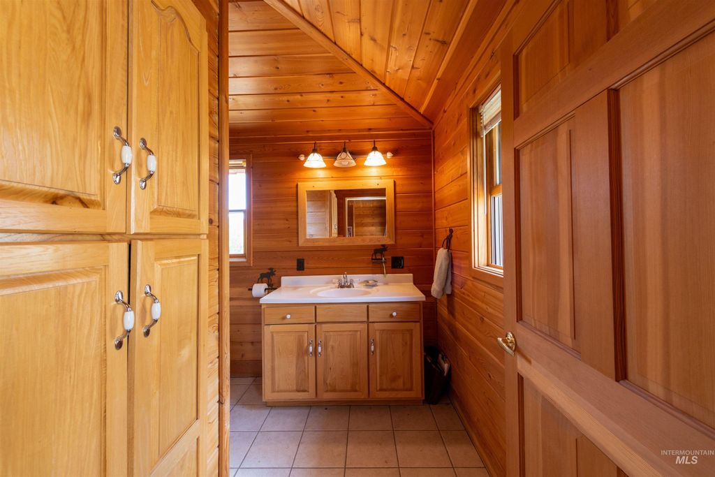 9885 Challis Creek Rd., Challis, ID 83226 photo 27