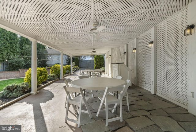 409 S QUEEN ST, Martinsburg, WV 25401