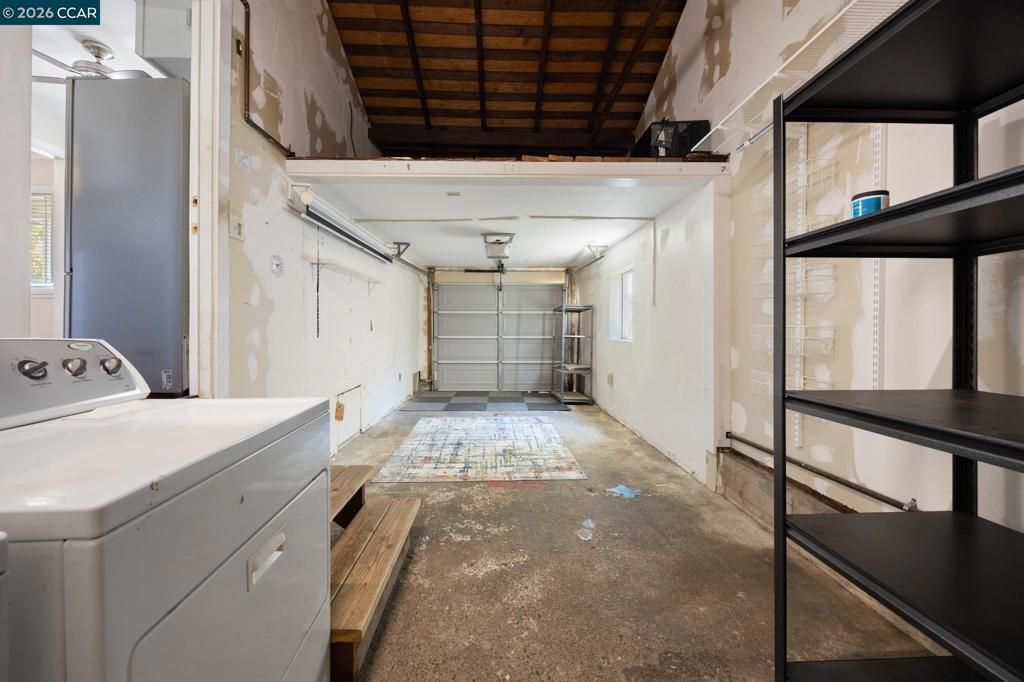 Image 17 of property listing at 2437 Hemlock Avenue, Concord, CA 94520