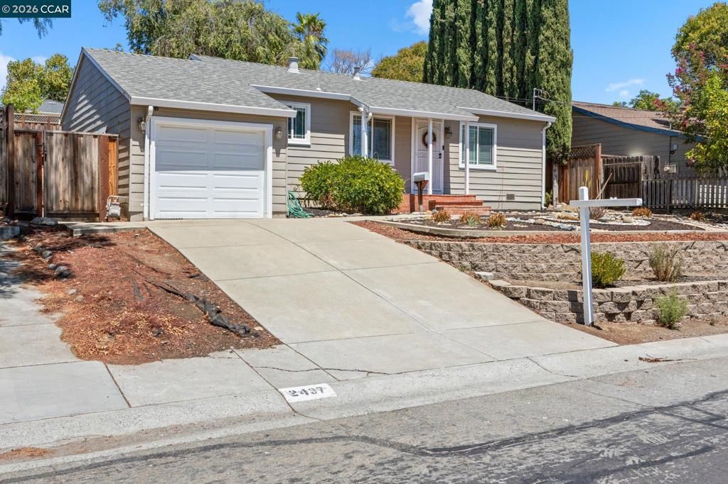 Image 5 of property listing at 2437 Hemlock Avenue, Concord, CA 94520