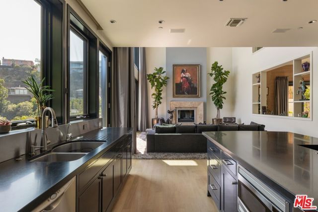 1573 Sunset Plaza Drive, Los Angeles, CA 90069