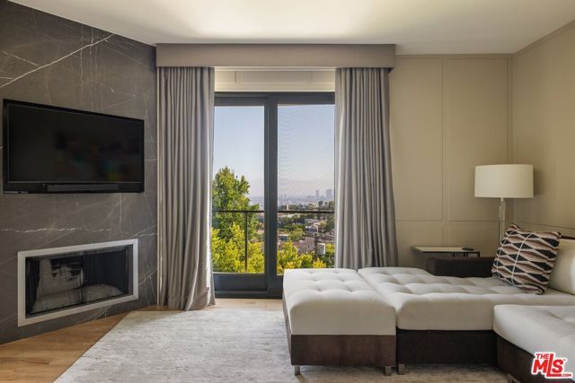 1573 Sunset Plaza Drive, Los Angeles, CA 90069