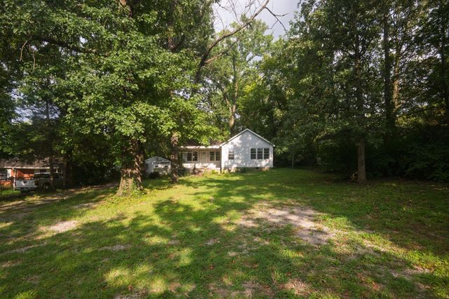 143 Hillcrest Dr, Madison, TN 37115