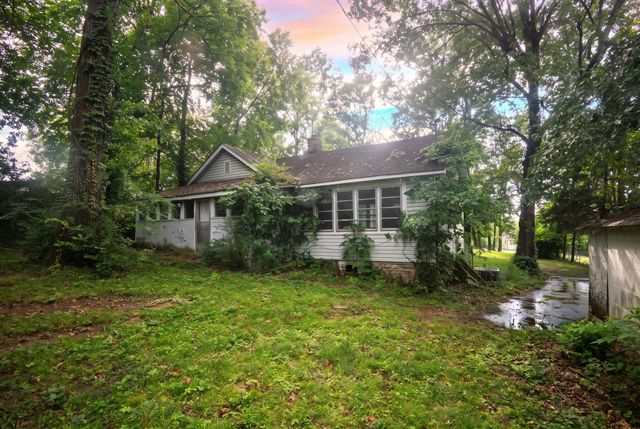 143 Hillcrest Dr, Madison, TN 37115