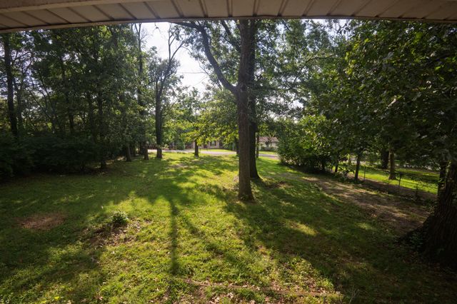 143 Hillcrest Dr, Madison, TN 37115