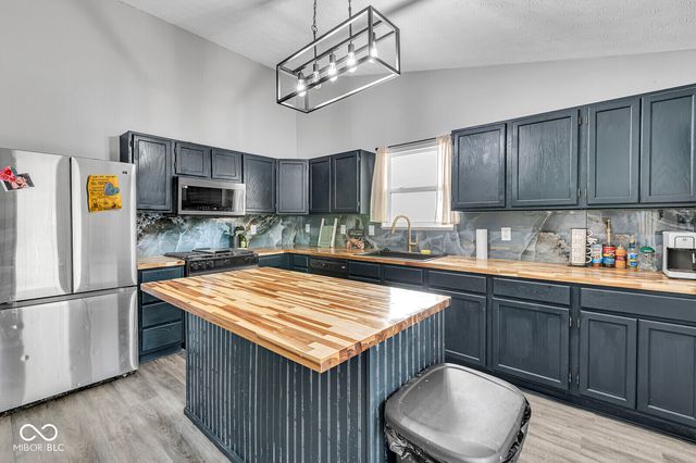 736 Kingston Circle, Brownsburg, IN 46112