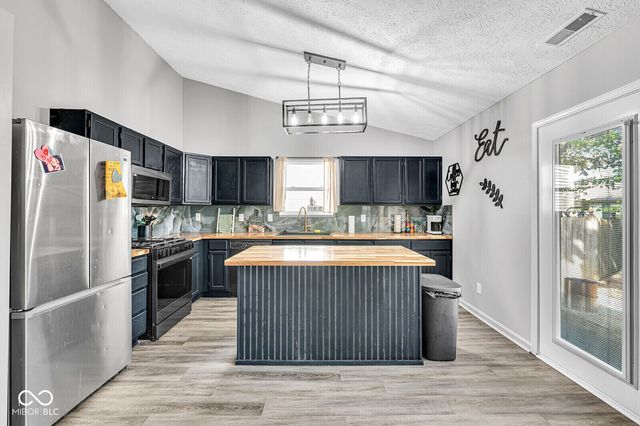 736 Kingston Circle, Brownsburg, IN 46112