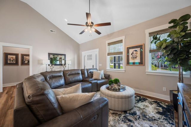 6689 Long Horn Street, Birchwood, TN 37308