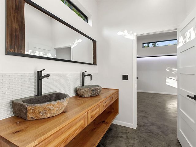 1710 Brassie ST, Austin, TX 78741