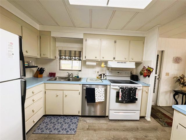 407 PALO VERDE DRIVE, Leesburg, FL 34748