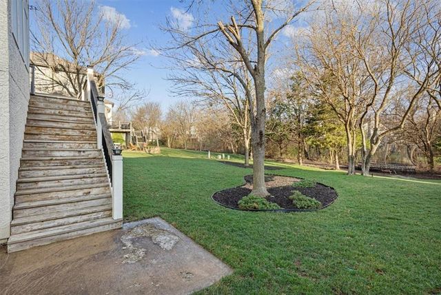 10908 W 144th Street, Overland Park, KS 66221