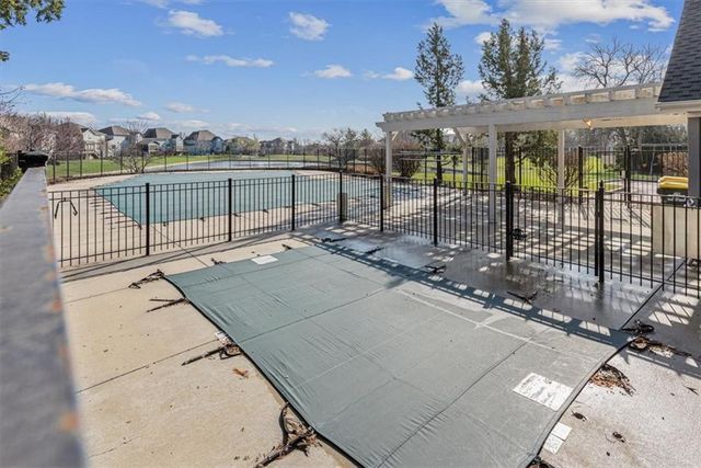 10908 W 144th Street, Overland Park, KS 66221