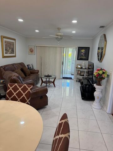 8588 BELLA VISTA Drive, Boca Raton, FL 33433