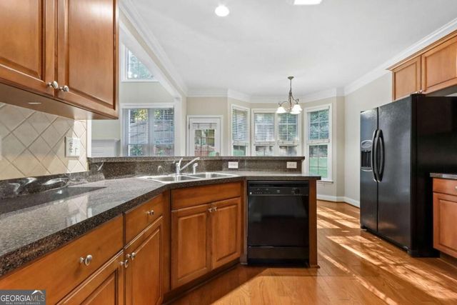 5723 Vinings Retreat Way SW, Mableton, GA 30126