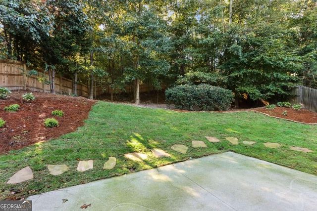 5723 Vinings Retreat Way SW, Mableton, GA 30126