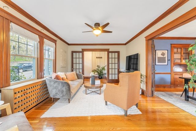 38 Guernsey Street 1, Boston, MA 02131