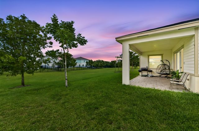 1115 Haywagon Trail, Loxahatchee, FL 33470