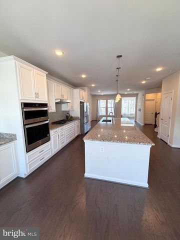 8305 MEADOWOOD DR, Hanover, MD 21076