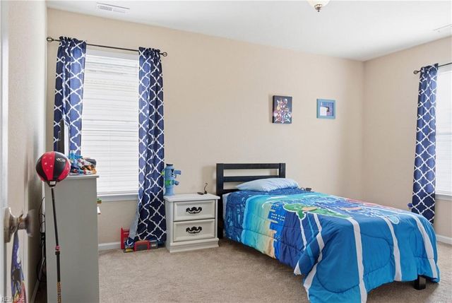 2003 Redgate DR, Suffolk, VA 23434