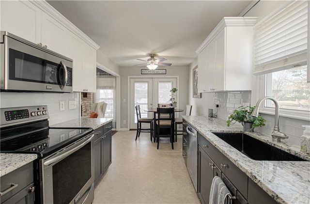 1038 Essex Street, Liberty, MO 64068