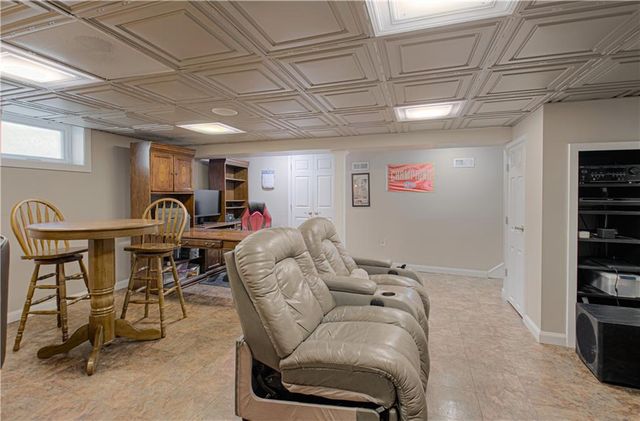 1038 Essex Street, Liberty, MO 64068