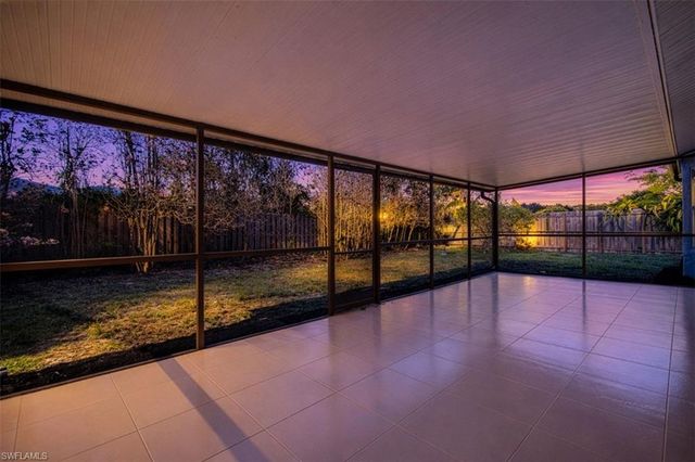 1337 N Alhambra CIR, Naples, FL 34103
