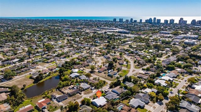 1337 N Alhambra CIR, Naples, FL 34103