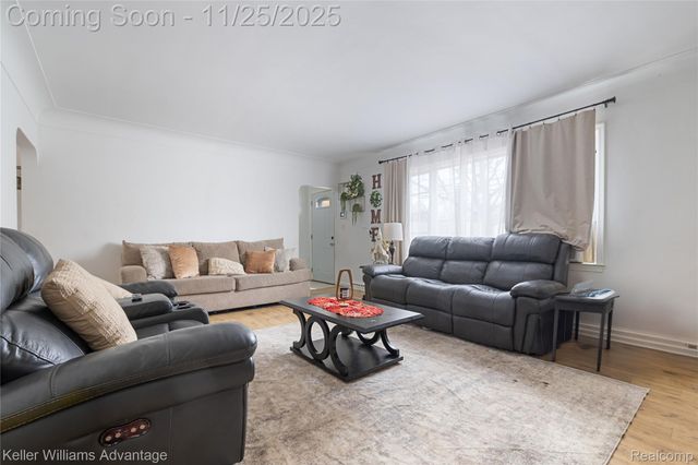 7402 Holland Road, Taylor, MI 48180