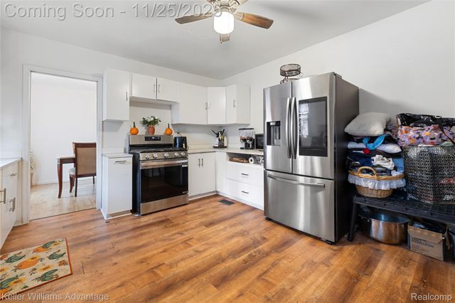 7402 Holland Road, Taylor, MI 48180