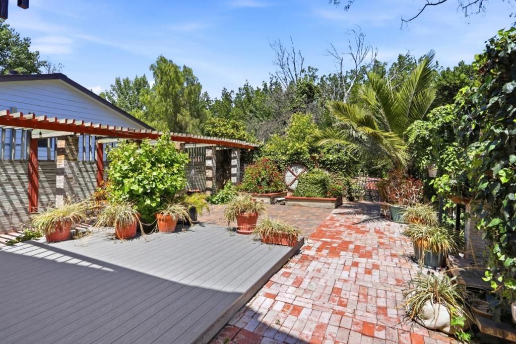Image 14 of property listing at 528 Minnesota Avenue, San Jose, CA 95125
