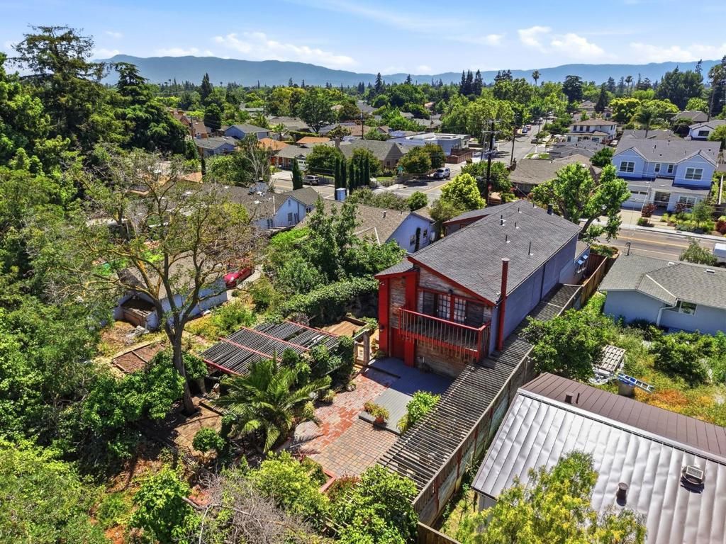Image 19 of property listing at 528 Minnesota Avenue, San Jose, CA 95125