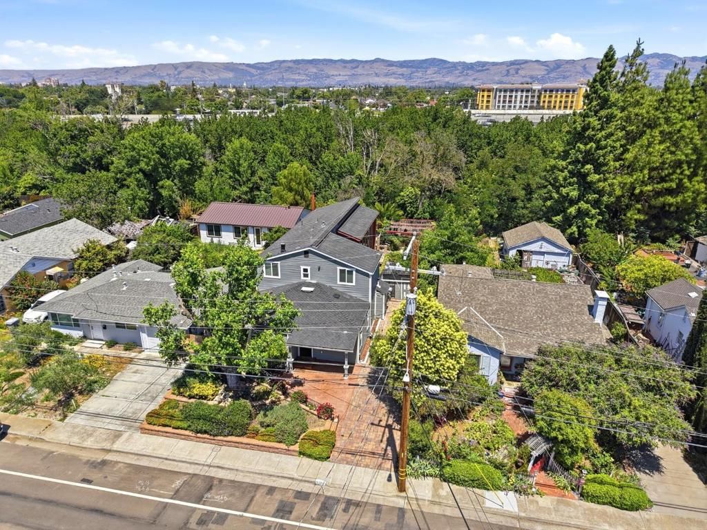 Image 23 of property listing at 528 Minnesota Avenue, San Jose, CA 95125