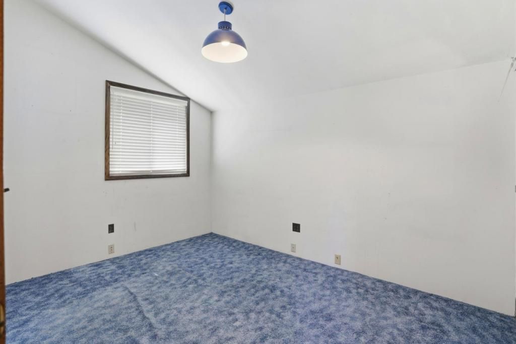 Image 32 of property listing at 528 Minnesota Avenue, San Jose, CA 95125