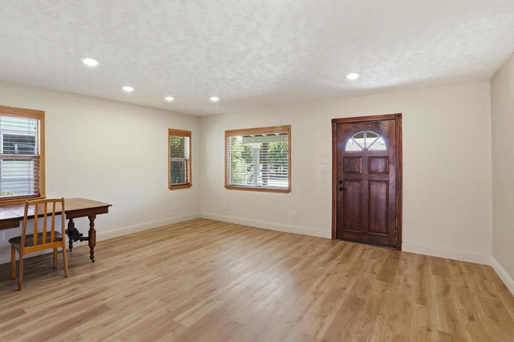 Image 4 of property listing at 528 Minnesota Avenue, San Jose, CA 95125