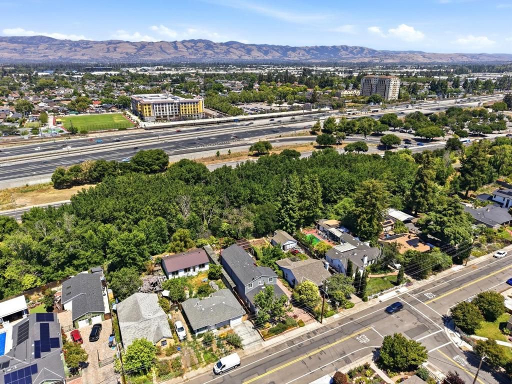 Image 48 of property listing at 528 Minnesota Avenue, San Jose, CA 95125