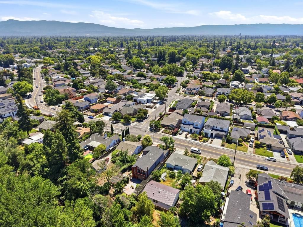 Image 49 of property listing at 528 Minnesota Avenue, San Jose, CA 95125