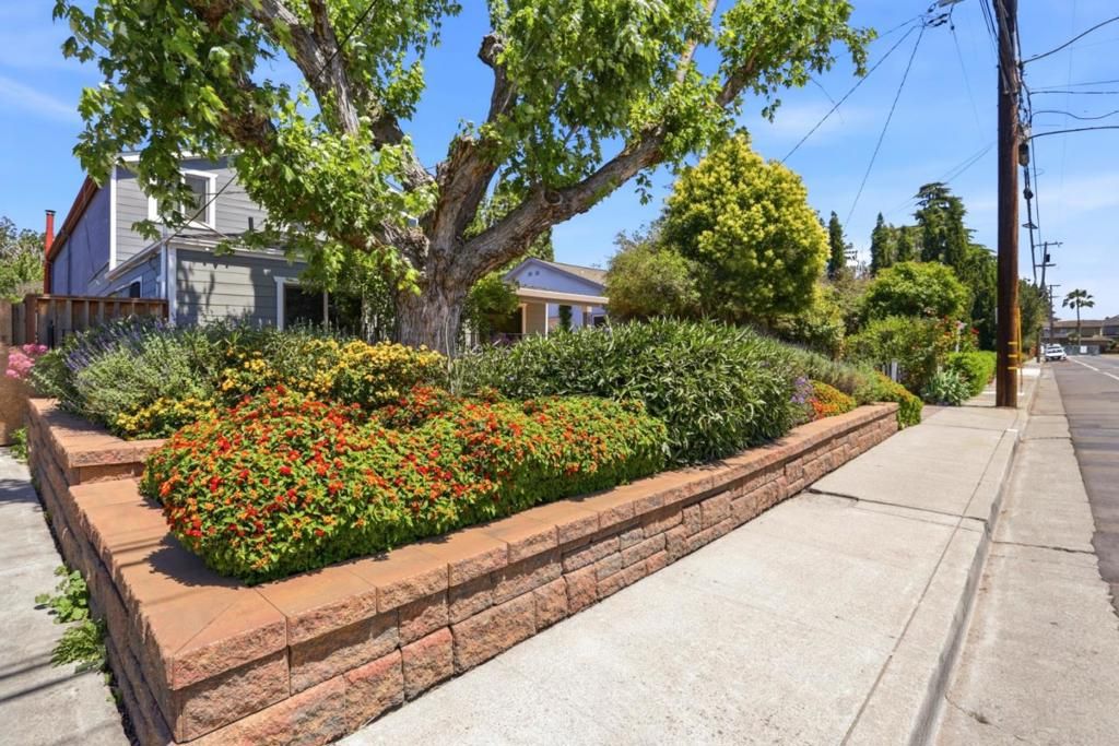 Image 52 of property listing at 528 Minnesota Avenue, San Jose, CA 95125
