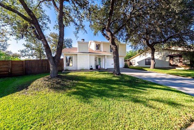 10406 Eagle Fox Dr, San Antonio, TX 78245
