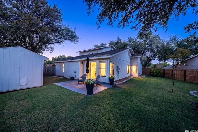 10406 Eagle Fox Dr, San Antonio, TX 78245