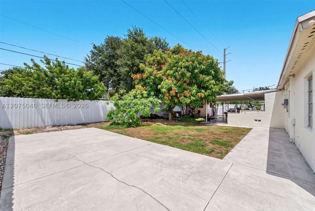 15850 NW 18th Pl, Miami Gardens, FL 33054