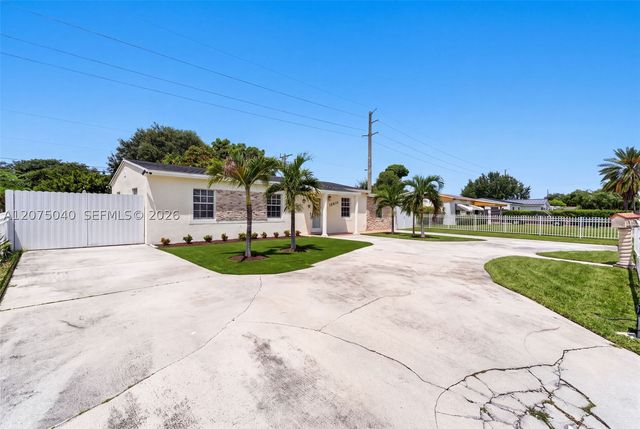 15850 NW 18th Pl, Miami Gardens, FL 33054
