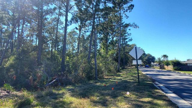 900 BLK Turnbuckle Trl, Pensacola, FL 32507