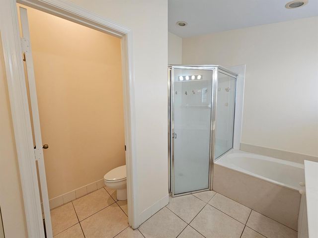 12827 HAMPTON LAKES Circle, Boynton Beach, FL 33436
